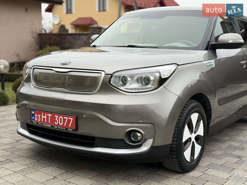 Внедорожник / Кроссовер Kia Soul 2015 в Ивано-Франковске