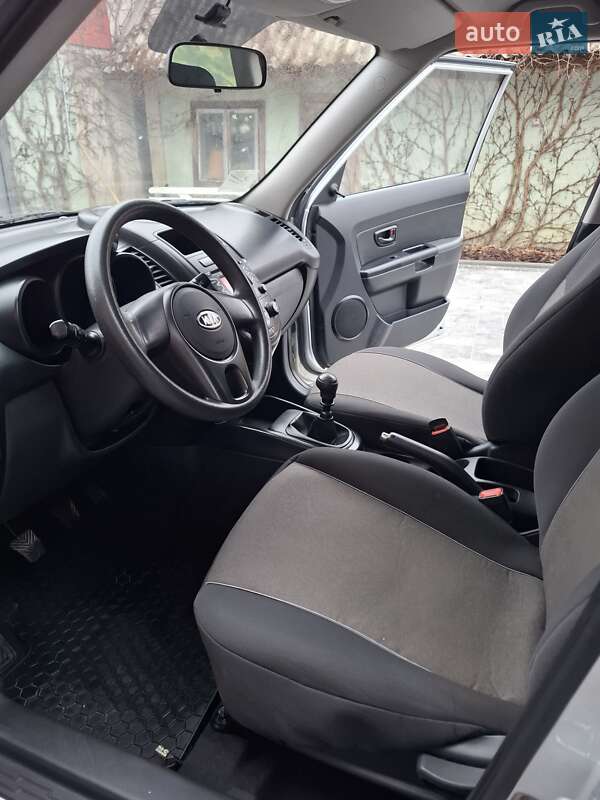 Внедорожник / Кроссовер Kia Soul 2011 в Черновцах
