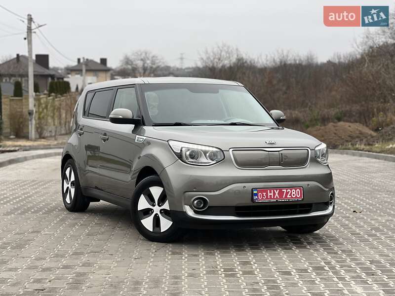 Позашляховик / Кросовер Kia Soul 2016 в Рівному