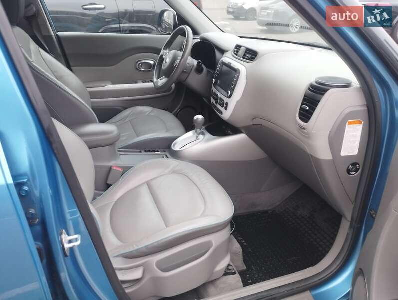 Внедорожник / Кроссовер Kia Soul 2016 в Киеве фото 15 Внедорожник / Кроссовер Kia Soul 2016 в Киеве