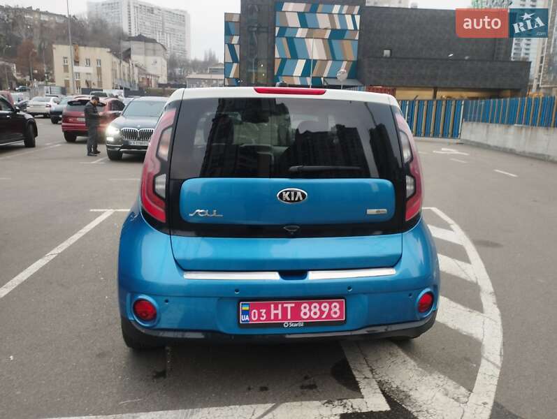 Внедорожник / Кроссовер Kia Soul 2016 в Киеве фото 8 Внедорожник / Кроссовер Kia Soul 2016 в Киеве