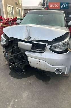 Внедорожник / Кроссовер Kia Soul 2016 в Каменец-Подольском