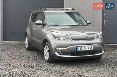 Внедорожник / Кроссовер Kia Soul 2016 в Ровно