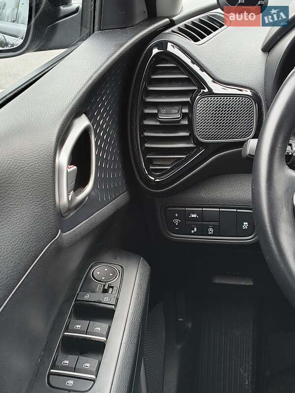 Внедорожник / Кроссовер Kia Soul 2020 в Киеве фото 13 Внедорожник / Кроссовер Kia Soul 2020 в Киеве