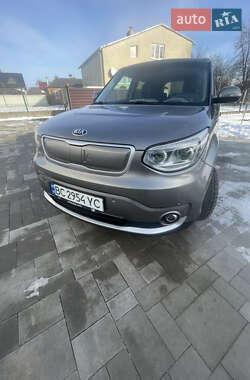 Позашляховик / Кросовер Kia Soul 2015 в Яворові