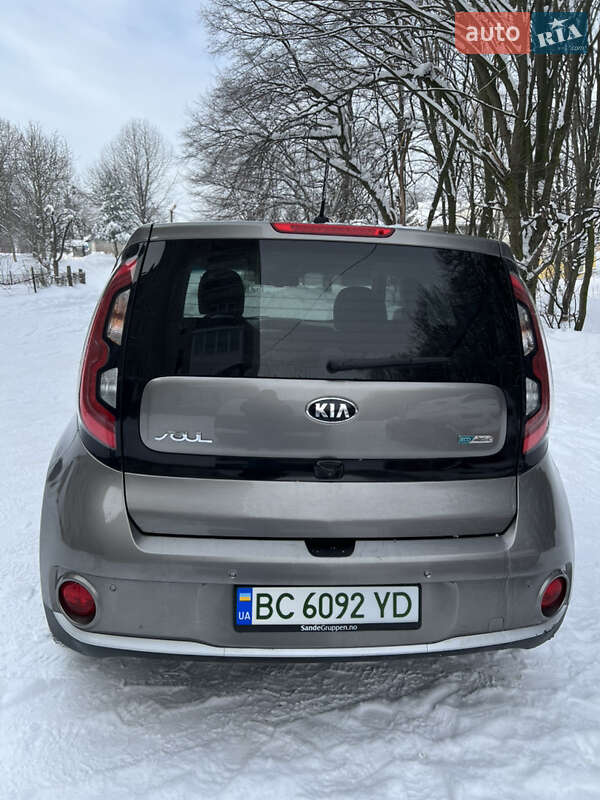 Внедорожник / Кроссовер Kia Soul 2017 в Горохове