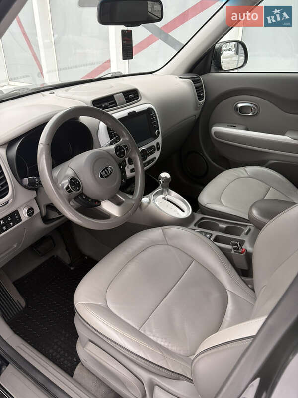 Внедорожник / Кроссовер Kia Soul 2017 в Полтаве