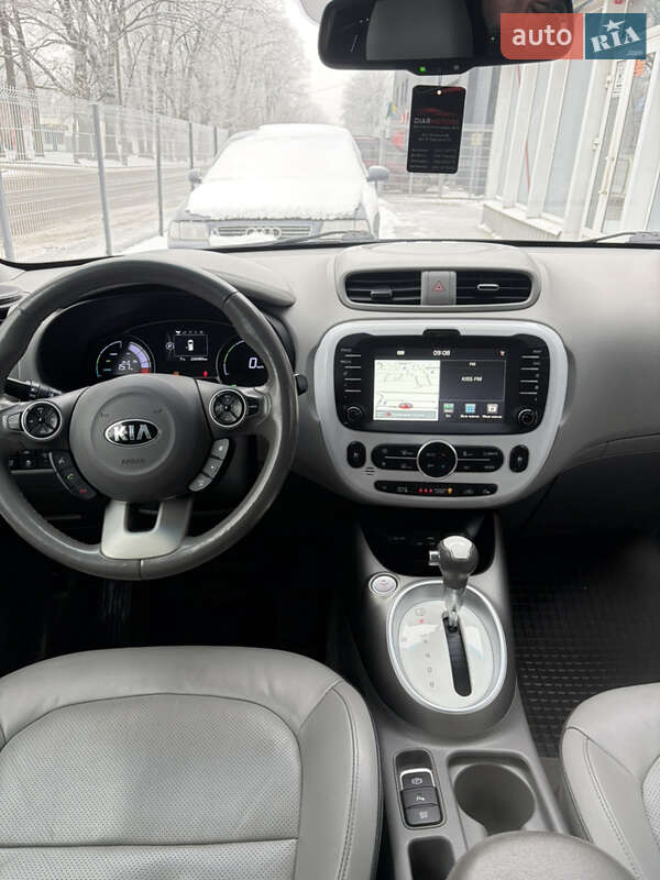 Внедорожник / Кроссовер Kia Soul 2017 в Полтаве