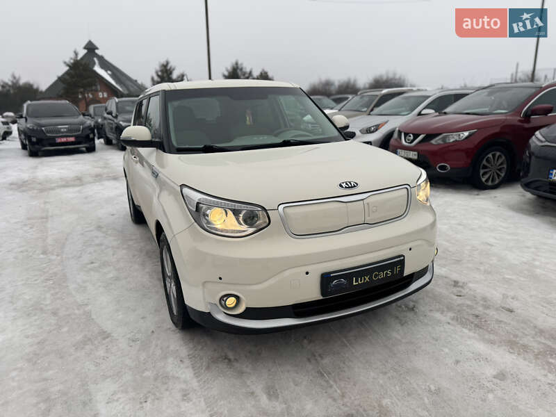 Внедорожник / Кроссовер Kia Soul 2017 в Ивано-Франковске фото 5 Внедорожник / Кроссовер Kia Soul 2017 в Ивано-Франковске