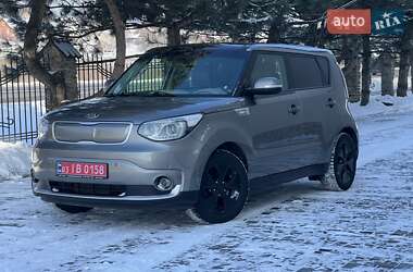 Внедорожник / Кроссовер Kia Soul 2016 в Ровно