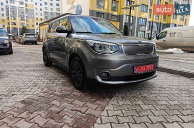 Позашляховик / Кросовер Kia Soul 2015 в Івано-Франківську