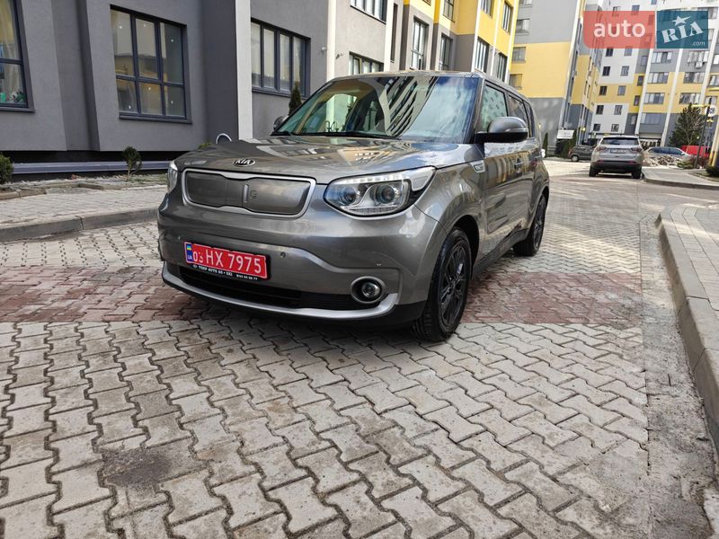 Внедорожник / Кроссовер Kia Soul 2015 в Ивано-Франковске