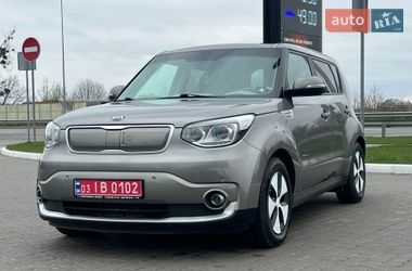 Позашляховик / Кросовер Kia Soul 2016 в Рівному