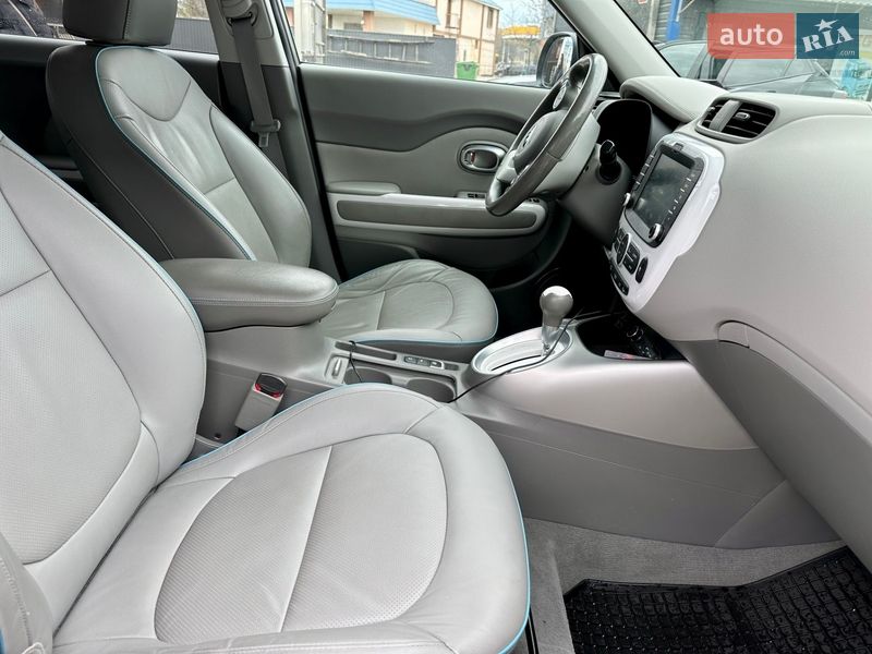 Внедорожник / Кроссовер Kia Soul 2017 в Каменец-Подольском фото 13 Внедорожник / Кроссовер Kia Soul 2017 в Каменец-Подольском