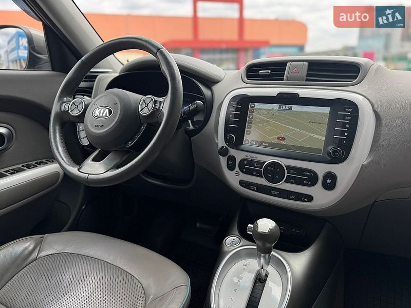 Внедорожник / Кроссовер Kia Soul 2014 в Киеве