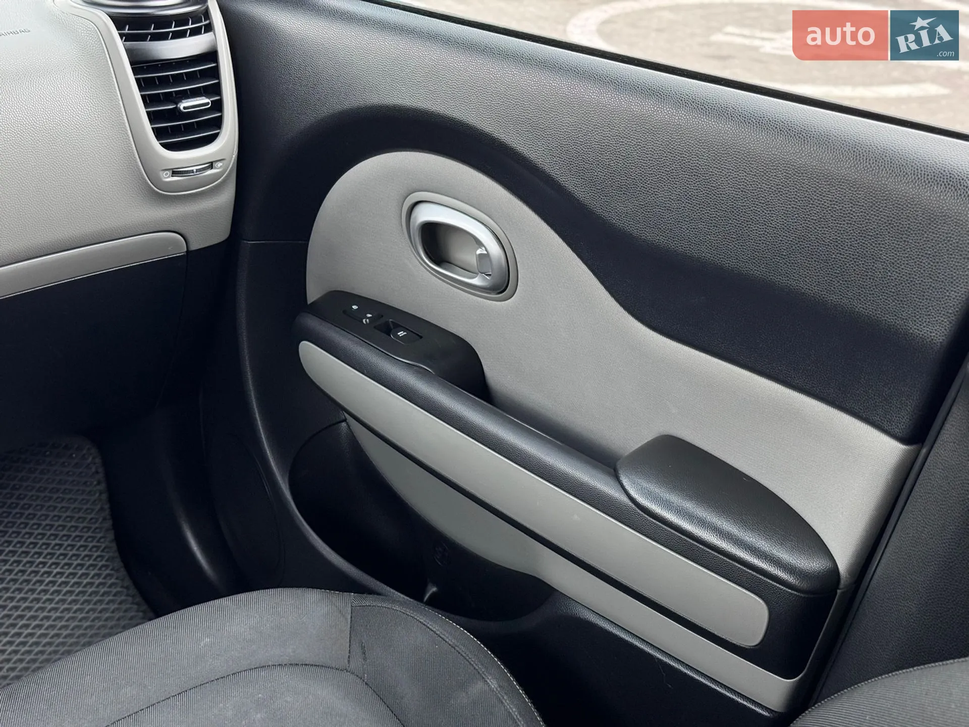 2014 Kia Soul - мініатюра 27