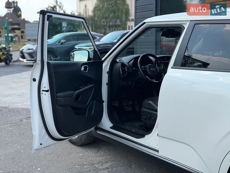 Kia Soul 2020 VIN KNDJ33A16M7013899 фото оголошення 17 з 72