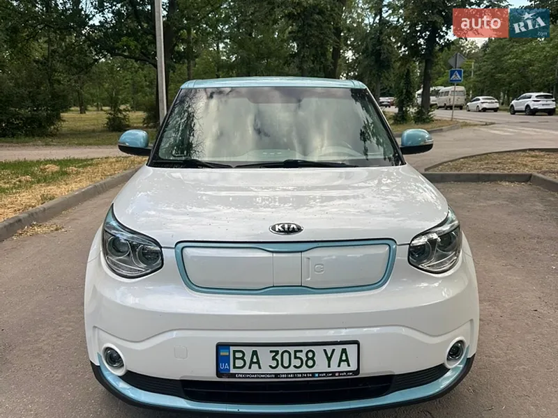 Kia Soul 2014 VIN KNAJX81EFF7001985 фото оголошення 2 з 41