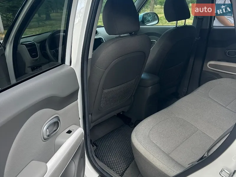 Kia Soul 2014 VIN KNAJX81EFF7001985 фото оголошення 9 з 41
