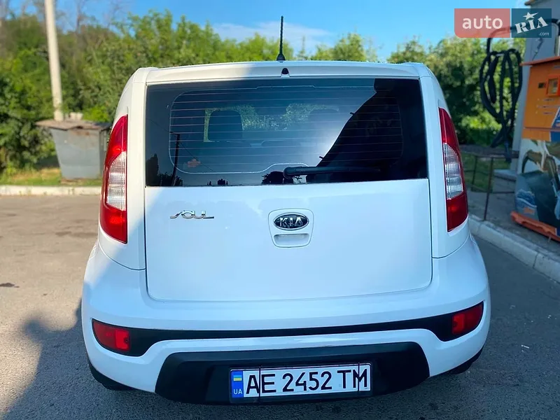 Kia Soul 2012 VIN KNAJT811AC7423788 фото оголошення 24 з 61