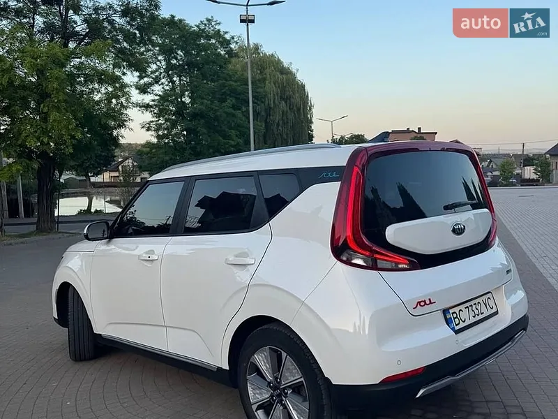 Kia Soul 2021 VIN KNAJ3811FM7022542 фото оголошення 17 з 60