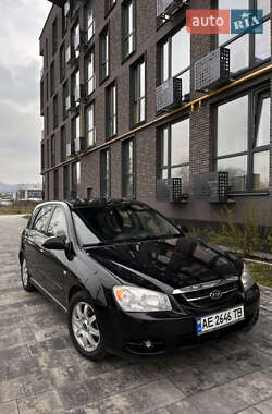 Хэтчбек Kia Spectra 2004 в Львове