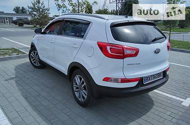 Внедорожник / Кроссовер Kia Sportage 2014 в Хмельницком