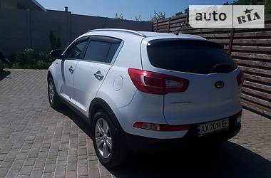 Внедорожник / Кроссовер Kia Sportage 2012 в Харькове