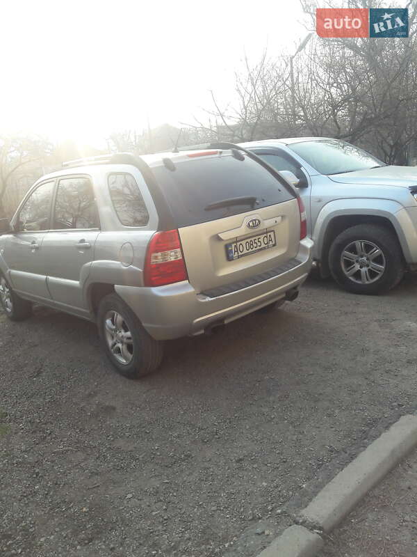 Внедорожник / Кроссовер Kia Sportage 2005 в Ужгороде