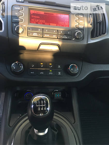 Позашляховик / Кросовер Kia Sportage 2012 в Дніпрі
