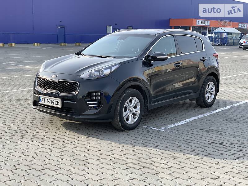 Внедорожник / Кроссовер Kia Sportage 2016 в Ивано-Франковске