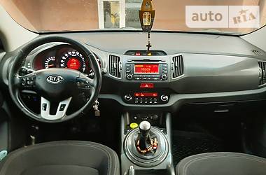 Позашляховик / Кросовер Kia Sportage 2011 в 