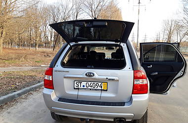 Позашляховик / Кросовер Kia Sportage 2007 в 
