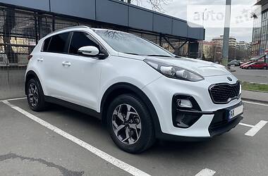 Позашляховик / Кросовер Kia Sportage 2018 в 