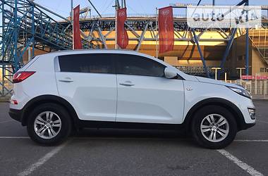Позашляховик / Кросовер Kia Sportage 2013 в 