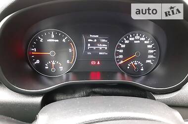 Позашляховик / Кросовер Kia Sportage 2017 в 