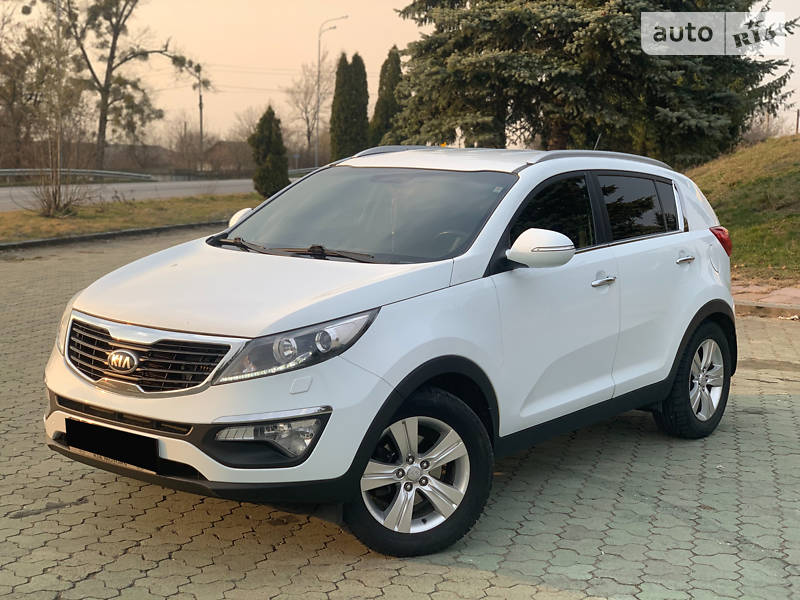 Позашляховик / Кросовер Kia Sportage 2011 в 