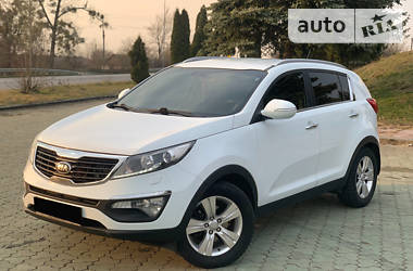Позашляховик / Кросовер Kia Sportage 2011 в 