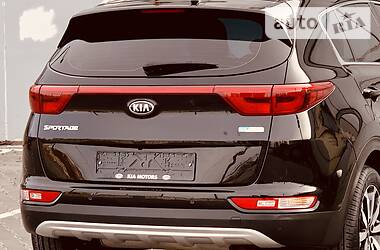 Позашляховик / Кросовер Kia Sportage 2016 в 