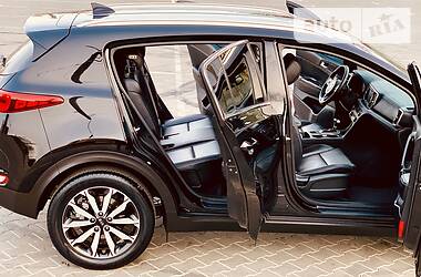 Позашляховик / Кросовер Kia Sportage 2016 в 