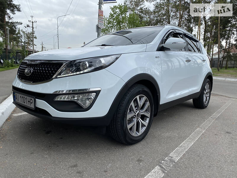 Позашляховик / Кросовер Kia Sportage 2015 в 
