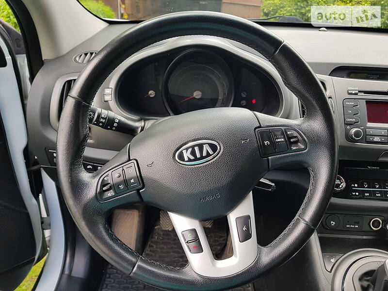 Внедорожник / Кроссовер Kia Sportage 2011 в Сумах