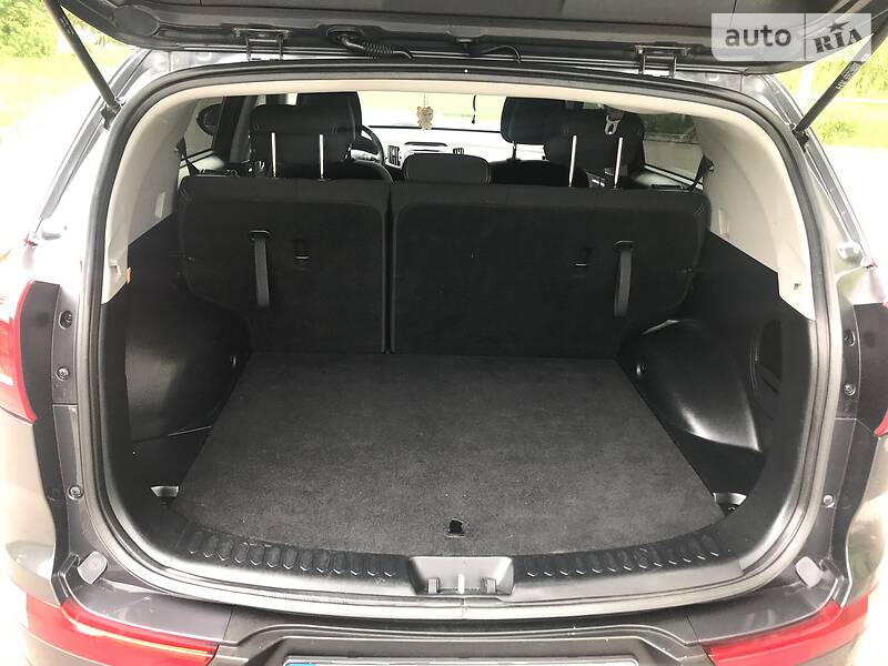 Позашляховик / Кросовер Kia Sportage 2011 в Рівному