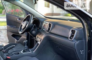 Позашляховик / Кросовер Kia Sportage 2017 в 