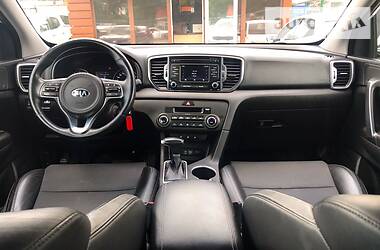 Позашляховик / Кросовер Kia Sportage 2017 в 