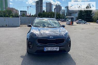 Позашляховик / Кросовер Kia Sportage 2016 в 