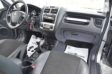 Позашляховик / Кросовер Kia Sportage 2007 в 