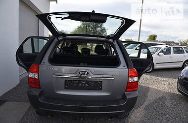 Позашляховик / Кросовер Kia Sportage 2007 в 