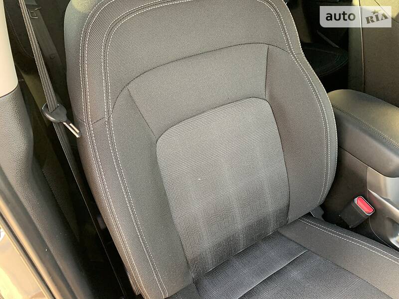 Позашляховик / Кросовер Kia Sportage 2012 в Києві фото 27 Позашляховик / Кросовер Kia Sportage 2012 в Києві