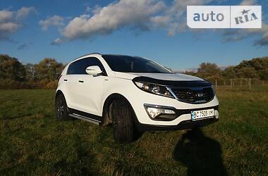 Позашляховик / Кросовер Kia Sportage 2010 в Львові